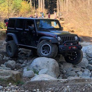 Meet your Posher, Lee